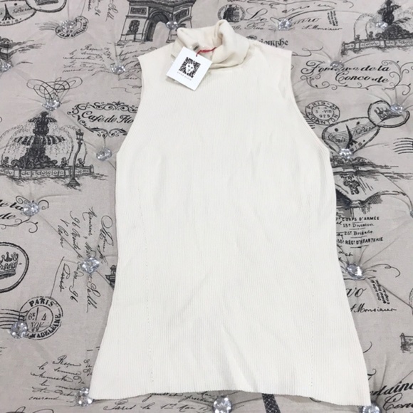 Anne Klein Ribbed Turtleneck Top - Picture 3 of 6